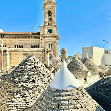 בית נופש Trulli Moon אלברובלו